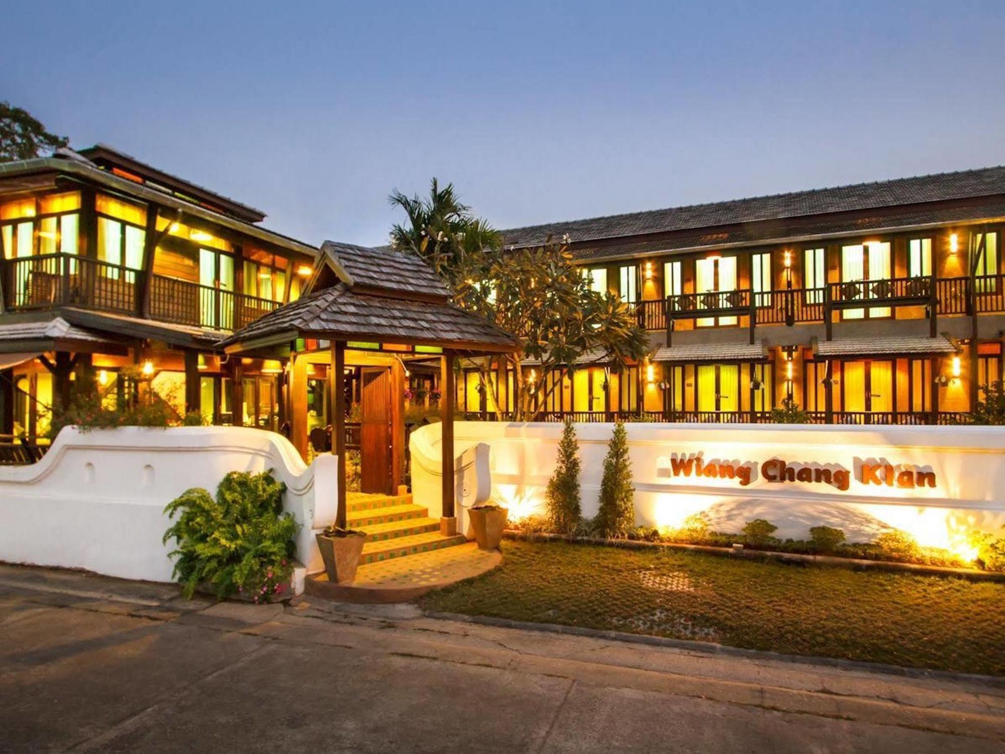 Wiang Chang Klan Chiang Mai Exterior photo