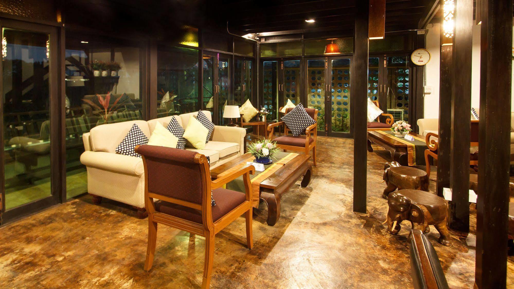 Wiang Chang Klan Chiang Mai Exterior photo